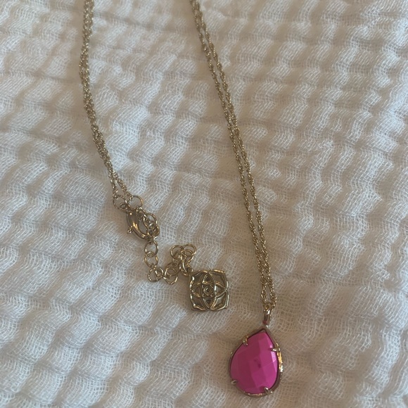 Kendra Scott small teardrop pendent necklace - Picture 3 of 6